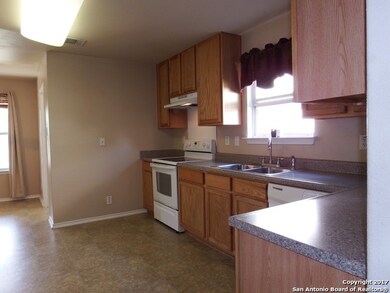 4039 Bear Oak Path, San Antonio, TX 78223 - photo 7