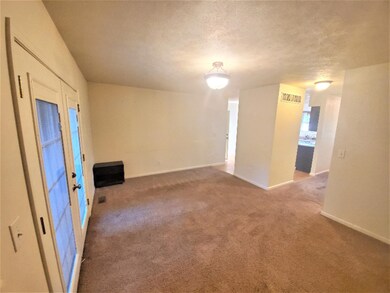 FAMILY ROOM 2