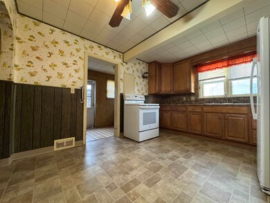 117 Tucker St, Jetmore, KS 67854 - photo 5