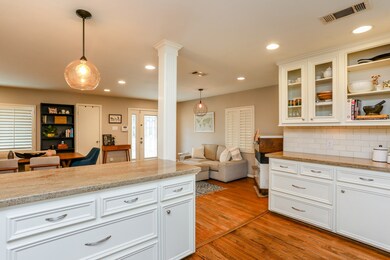 2018 Lamonte Ln, Houston, TX 77018 - photo 7