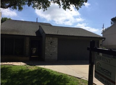 15826 Maple Manor Dr, Houston, TX 77095 - photo 2