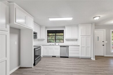 17 Cobb Cir, Bella Vista, AR 72715 - photo 2