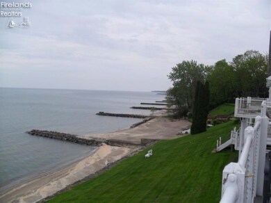 4611 Cleveland Rd E unit 702, Huron, OH 44839 - photo 3