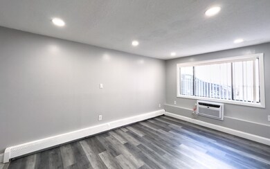 70 Union St unit 4, Methuen, MA 01844 - photo 2