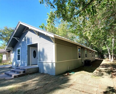 513 E 8th St, Bonham, TX 75418 - photo 2