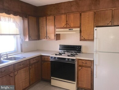 103 Madison St, Deepwater, NJ 08023 - photo 4