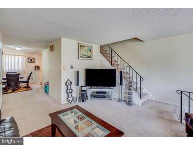 2813 Maxwell St, Philadelphia, PA 19136 - photo 2