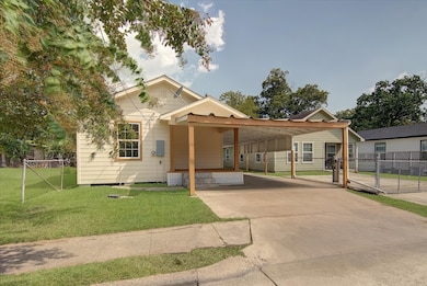 1118 Cypress St, Baytown, TX 77520 - photo 3