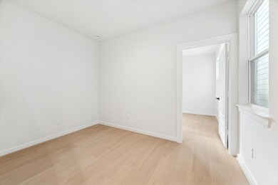 817 Thornton Rd unit F, Houston, TX 77018 - photo 7