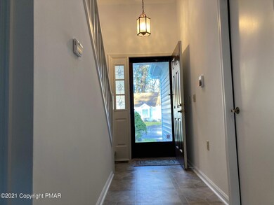 39 Harmon Dr, Stroudsburg, PA 18360 - photo 3