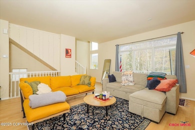 19-20145 Riverside Dr-17