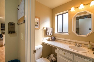 3010 NE Rock Chuck Dr, Bend, OR 97701 - photo 7