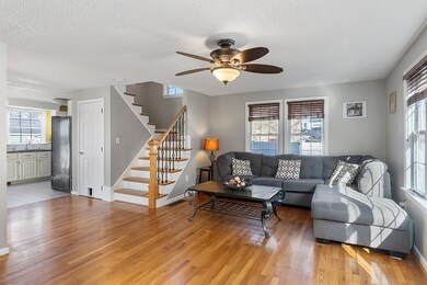 28 Evelyn Ct, Dracut, MA 01826 - photo 2