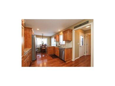 8014 Summit St, Lenexa, KS 66215 - photo 5