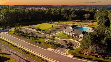 737 Crystal Lake Pkwy, Hoschton, GA 30548 - photo 7