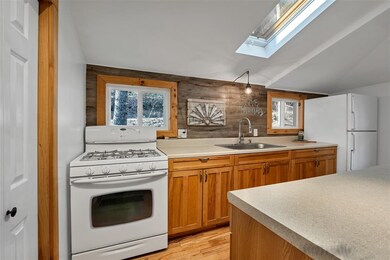 24 Riverhill Ave, Concord, NH 03303 - photo 4