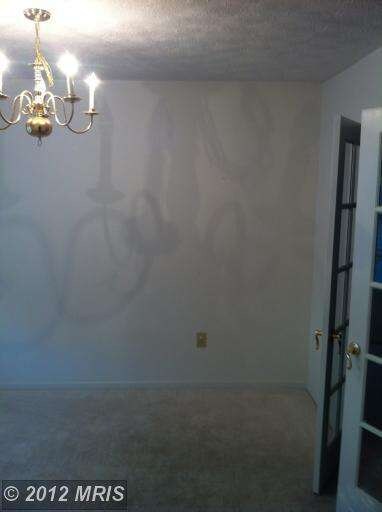 13242 Whiteholm Dr, Upper Marlboro, MD 20774 - photo 5