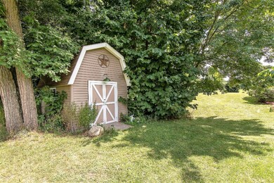 1127 North Vista Lane-28