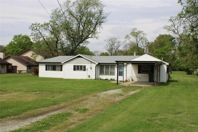 2509 Williams St, Maryville, IL 62062 - photo 2