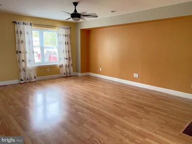 805 Clearfield Ave, Schwenksville, PA 19473 - photo 5