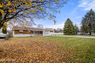 705 Diana Dr, Holland, OH 43528 - photo 7