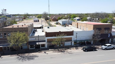 135 N Main St, Winters, TX 79567 - photo 2