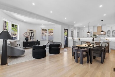 261 Tappan St unit 1, Brookline, MA 02445 - photo 2