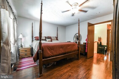 23368 Black Oak Ct, California, MD 20619 - photo 5