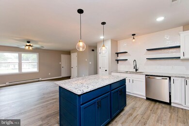 1433 Williams Cir, Winchester, VA 22603 - photo 6