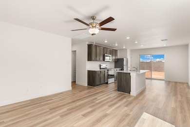 2508 Calle Del Los Claveles, Belen, NM 87002 - photo 2