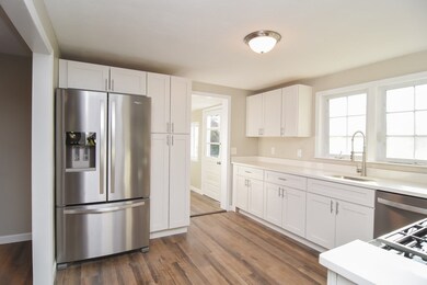 19 Middlesex Dr, Littleton, MA 01460 - photo 5