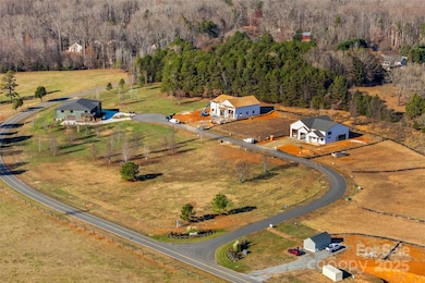 124 Bentley Ct unit 6, Troutman, NC 28166 - photo 7