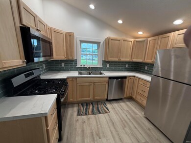 762 N Colorado St, Andrews, IN 46702 - photo 2