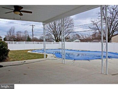 1022 Whitner Rd, Reading, PA 19605 - photo 6