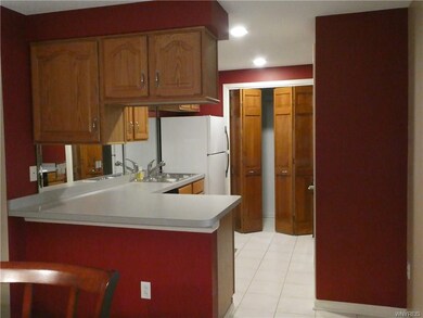 walk in pantry ( has laundry hookups for in unit  