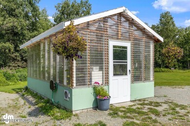 Exterior Greenhouse IMG_0215JWK