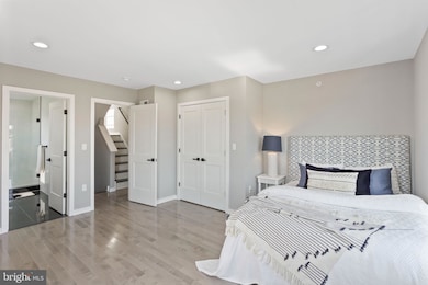 1412 S 22nd St unit A, Philadelphia, PA 19146 - photo 5