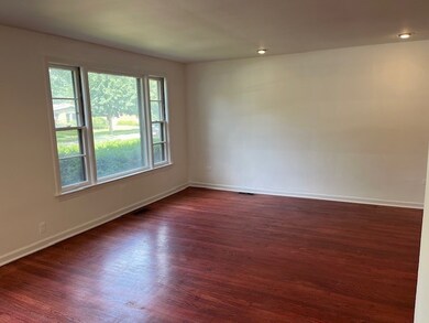 8713 Drake Ave, Skokie, IL 60076 - photo 5