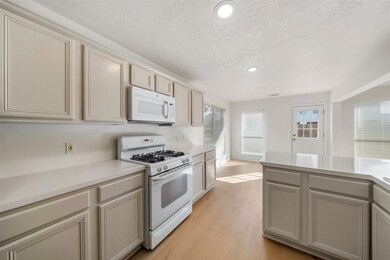 6734 Atasca Creek Dr, Humble, TX 77346 - photo 7