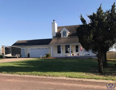 8701 SW 27th St, Topeka, KS 66614 - photo 2