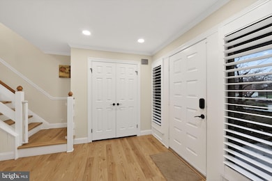 932 Hedgerow Ct, Blue Bell, PA 19422 - photo 4