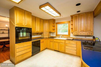 3814 Wards Chapel Rd, Marriottsville, MD 21104 - photo 5