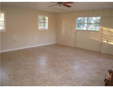 Den/Family/Great Room. 20x21 Den
