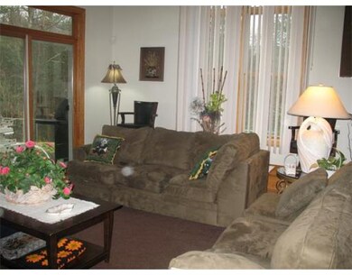 202 Woodland Cir unit B, Ludlow, MA 01056 - photo 7