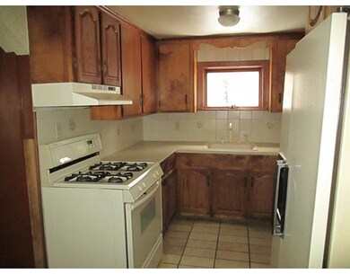 424 Shea St, Fitchburg, MA 01420 - photo 4