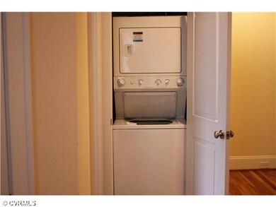 Laundry - Stack washer/dryer Unit