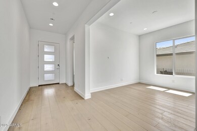 05) FOYER