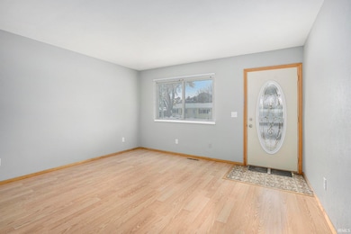 2982 Princeton Dr, Mishawaka, IN 46544 - photo 2