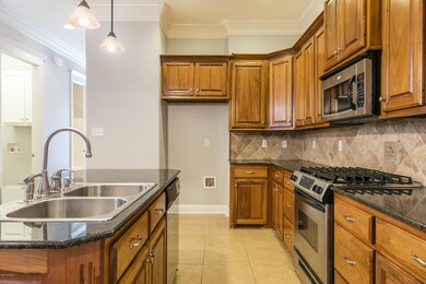 3 kitchen 4