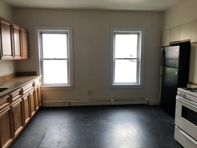 574 Cambridge St, Worcester, MA 01610 - photo 6